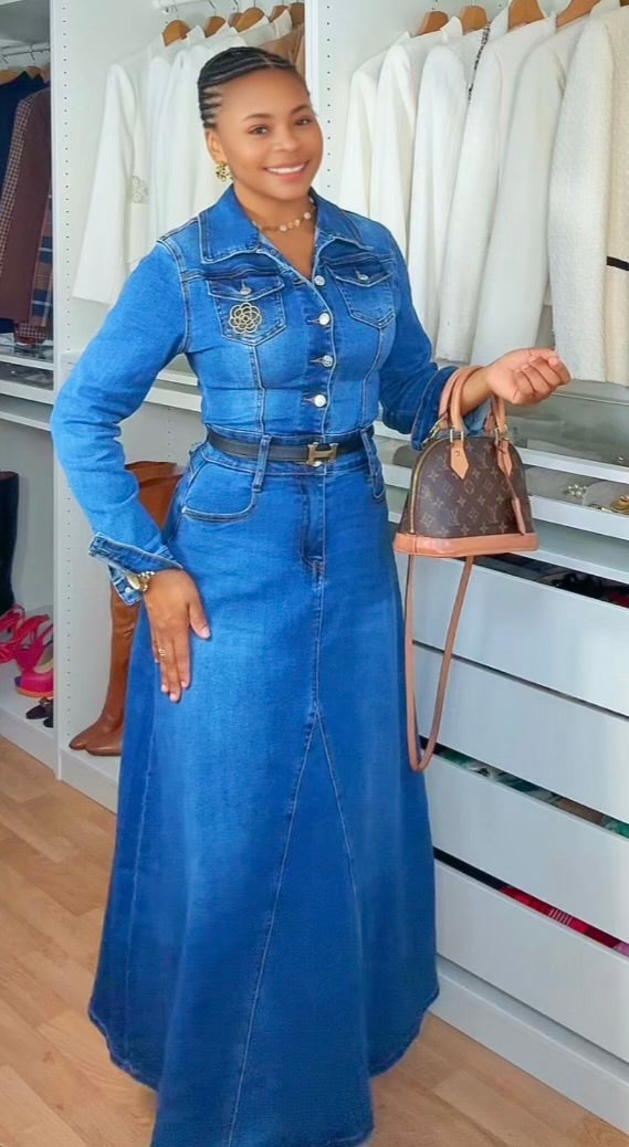 ROBE JEANS LONGUES AVEC BOUTONS